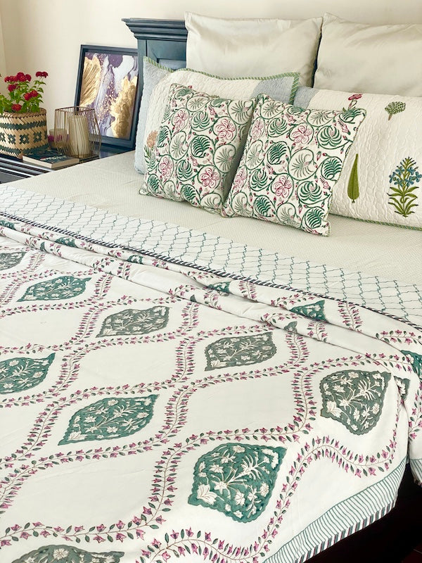 Chirpy Cotton Mulmul Reversible Dohar