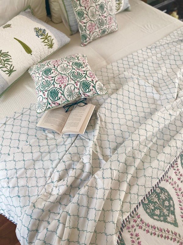 Chirpy Cotton Mulmul Reversible Dohar