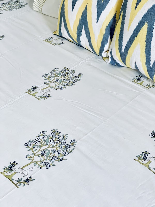 Under The Tree Cotton Bedsheet With Pillow Cases