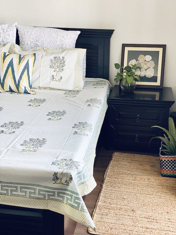 Under The Tree Cotton Bedsheet With Pillow Cases