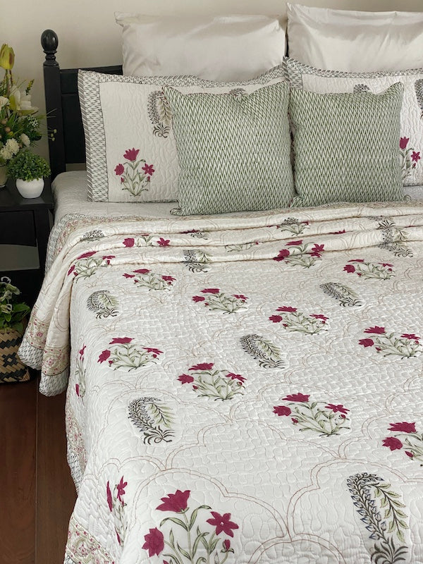 Ornaments Cotton Quilted Bedcover With Pillowcases