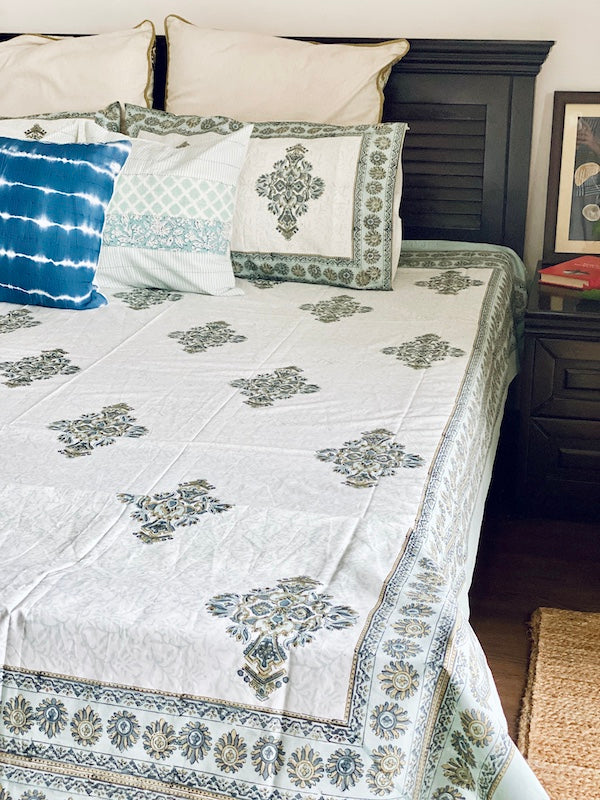 Cotton Culture Cotton Bedsheet With Pillow Cases