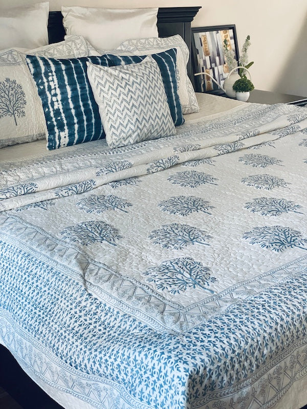 Plumage Cotton Quilted Bed cover With Pillow Cases