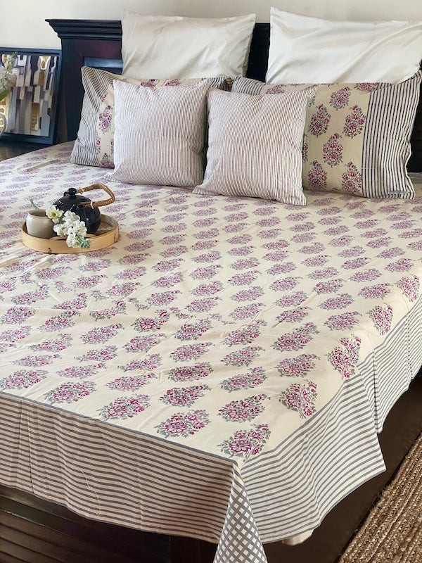 Mossy Paisley Pink Bedding Set