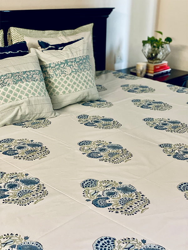 Impressions Cotton Bedsheet With Pillow Cases